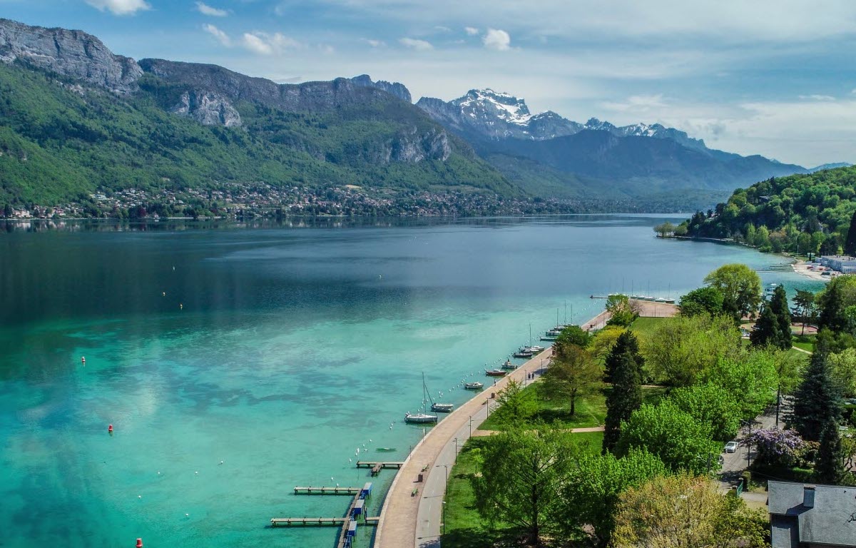retraite pilates et yoga lac d'annecy
